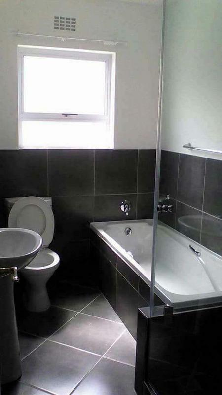 2 Bedroom Property for Sale in Paarl South Western Cape